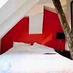 Design Studio With Superb View, Well Located